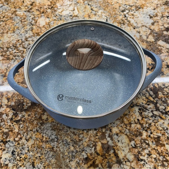 Master Class Cookware Casserole/Pot ‎ 11 inch With Lid Qt Blue Speckled EUC - Picture 1 of 7